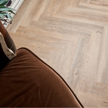 Кварц-виниловая плитка Vinilam Parquet Herringbone Glue GD11133 Паркет Северный 